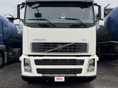 2008 Volvo FH, белый, 3500000 рублей, вид 1