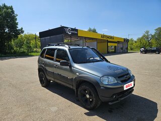 2016 Chevrolet Niva I Рестайлинг, серый, 520000 рублей, вид 3