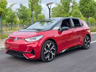 2025 Volkswagen ID.3 57.3 kWh I, белый, 2022100 рублей, вид 3