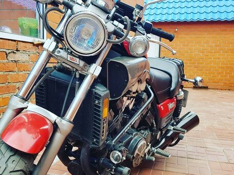 1989 Yamaha V-Max 1200, красный, 390000 рублей, вид 4
