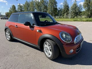 2010 Mini Hatch Cooper II (R56) Рестайлинг, оранжевый, 790000 рублей, вид 1