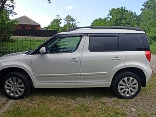 2014 Skoda Yeti I Рестайлинг, белый, 1150000 рублей, вид 4