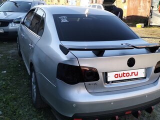 2008 Volkswagen Jetta V, серебристый, 400000 рублей, вид 4