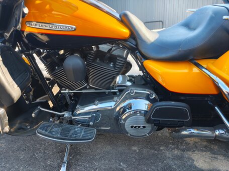 2013 Harley-Davidson Electra Glide, жёлтый, 1100000 рублей, вид 4