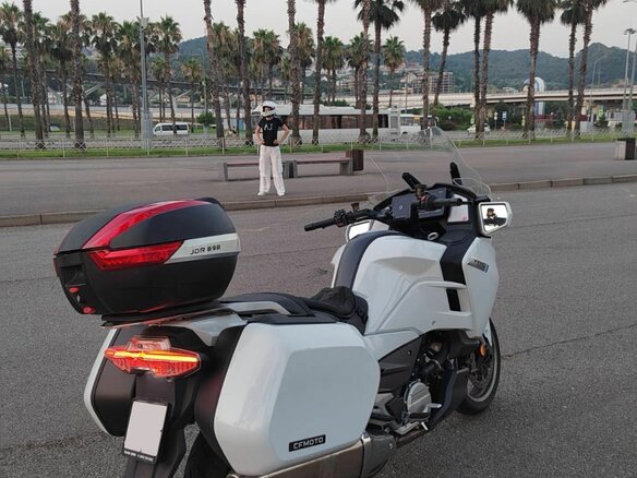 2024 CFMoto 1250TR-G, белый, 1480000 рублей - вид 2