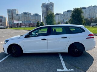 2019 Peugeot 308 II Рестайлинг, белый, 890000 рублей, вид 4