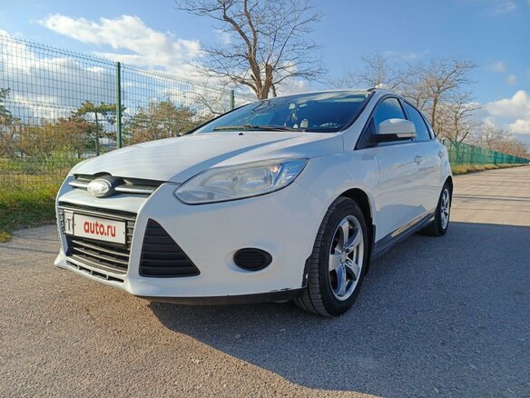 2013 Ford Focus III, белый, 680000 рублей