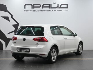 2013 Volkswagen Golf VII, белый, 1309900 рублей, вид 3