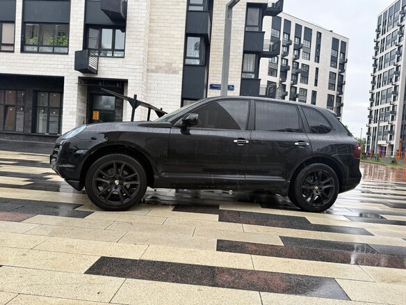 2008 Porsche Cayenne I Рестайлинг (957), чёрный, 2000000 рублей - вид 3