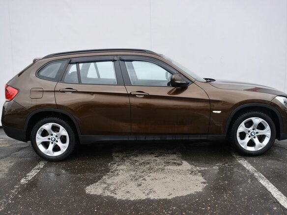 2011 BMW X1 18i I (E84), коричневый - вид 6
