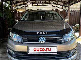 2016 Volkswagen Polo V Рестайлинг, бежевый, 1010000 рублей, вид 2