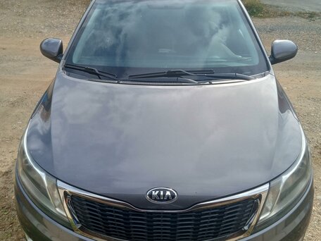 2014 Kia Rio 6-speed III, серый, 900000 рублей, вид 1