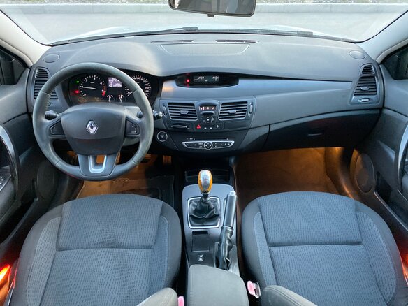 2008 Renault Laguna III, белый - вид 8