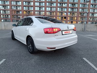 2015 Volkswagen Jetta VI Рестайлинг, белый, 640000 рублей, вид 5