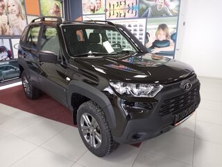 2023 Lada (ВАЗ) Niva Travel I, чёрный, 1350000 рублей, вид 3