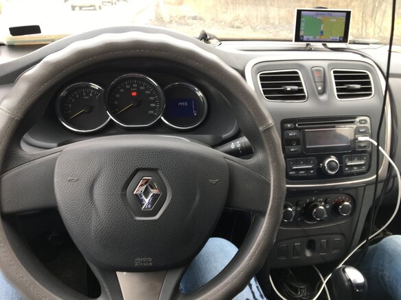 2017 Renault Logan II, бежевый, 690000 рублей - вид 4
