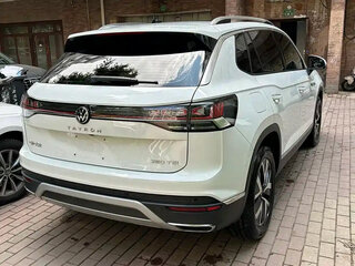 2023 Volkswagen Tayron I Рестайлинг, белый, 1956010 рублей, вид 3