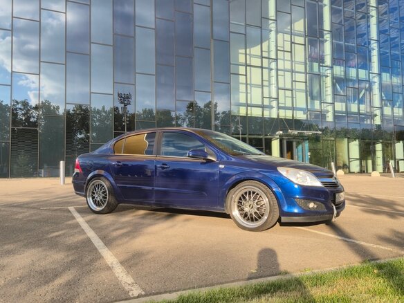 2008 Opel Astra H Рестайлинг, синий, 725000 рублей - вид 4