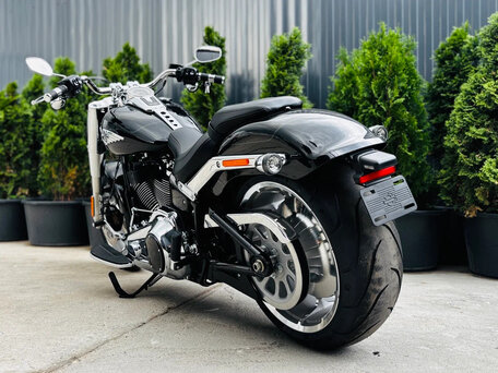 2025 Harley-Davidson Fat Boy, чёрный, 3700000 рублей, вид 5