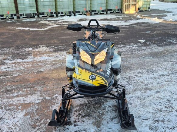 2021 BRP Ski-Doo Summit 850, чёрный, 1500000 рублей - вид 1