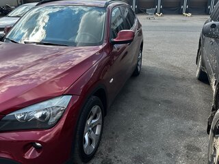 2011 BMW X1 18i I (E84), красный, 1500000 рублей, вид 1