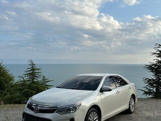 2015 Toyota Camry VII (XV50) Рестайлинг, белый, 2000000 рублей, вид 1