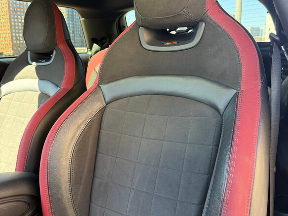 2018 Mini Hatch JCW III (F55/F56) Рестайлинг, чёрный, 2930000 рублей - вид 12