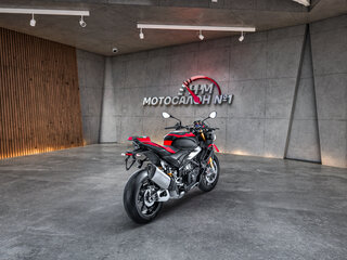 2026 Aprilia Tuono V4, чёрный, 2700000 рублей, вид 4