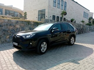 2020 Toyota RAV4 V (XA50), чёрный, 3100000 рублей, вид 5