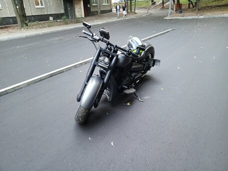 2005 Yamaha XVS1100, серый, 450000 рублей, вид 4