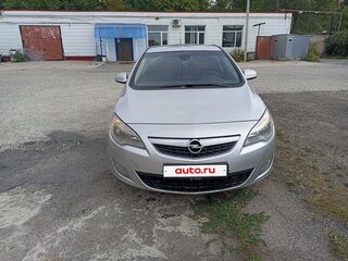 2011 Opel Astra J, серебристый, 600000 рублей, вид 1