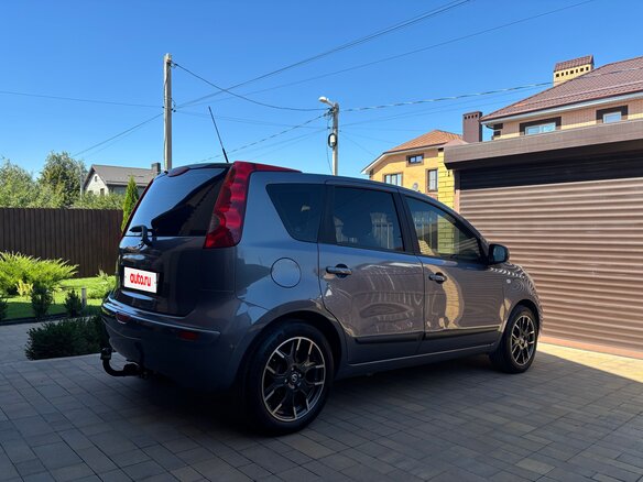 2008 Nissan Note I, серый, 800000 рублей - вид 4
