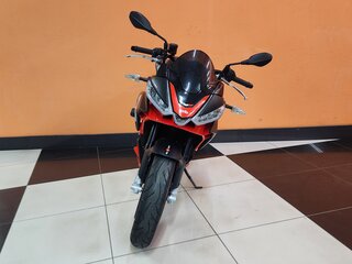 2022 Aprilia Tuono 660, красный, 1099000 рублей, вид 3