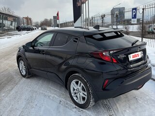 2020 Toyota C-HR I Рестайлинг, чёрный, 2780000 рублей, вид 3