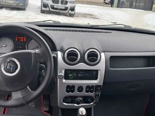 2011 Renault Sandero I, бежевый, 520000 рублей, вид 3