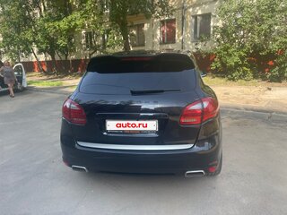 2011 Porsche Cayenne Diesel II (958), чёрный, 2390000 рублей, вид 2