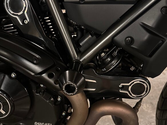 2021 Ducati Scrambler 800, серый, 1200000 рублей - вид 5