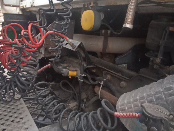2003 Renault Magnum, белый - вид 9