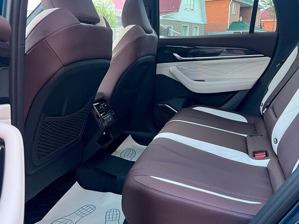 2023 Geely Monjaro I, зелёный, 4050000 рублей - вид 20