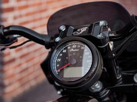 2026 Indian Scout, красный, 2330000 рублей, вид 5