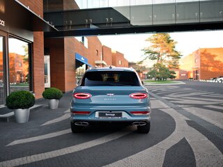 2025 Bentley Bentayga I Рестайлинг, синий, 39000000 рублей, вид 5