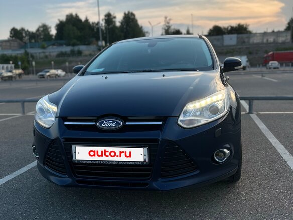2013 Ford Focus III, синий, 1100000 рублей - вид 3