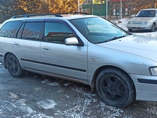 1998 Nissan Primera (QG18DE) II (P11), серебристый, 300000 рублей, вид 3