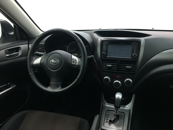 2011 Subaru Impreza XV III, белый - вид 12