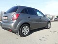 2011 Kia Rio II Рестайлинг, серый - вид 2