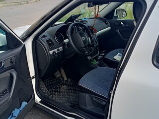 2012 Skoda Yeti I, белый, 1250000 рублей, вид 5