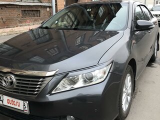 2013 Toyota Camry VII (XV50), серый, 1390000 рублей, вид 1