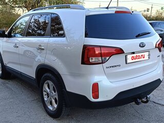 2013 Kia Sorento II Рестайлинг, белый, 1750000 рублей, вид 4