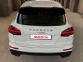 2015 Porsche Cayenne II Рестайлинг (958), белый, 4355000 рублей - вид 8