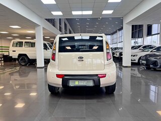 2009 Kia Soul I, белый, 745000 рублей, вид 4